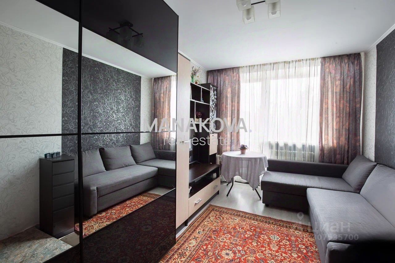 Продажа 5-комн квартиры на вторичном рынке проспект Испытателей, 16