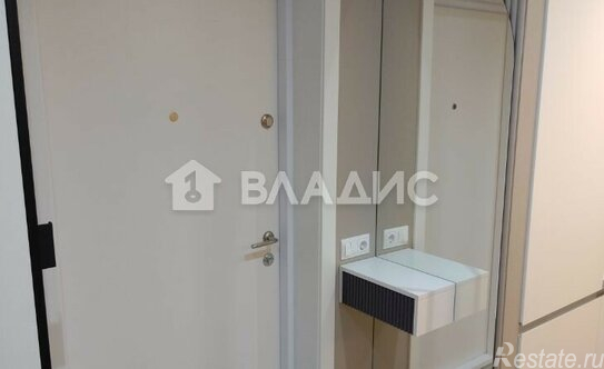 Продажа 1-комн квартиры на вторичном рынке Базовская улица,  д. 15Б к3