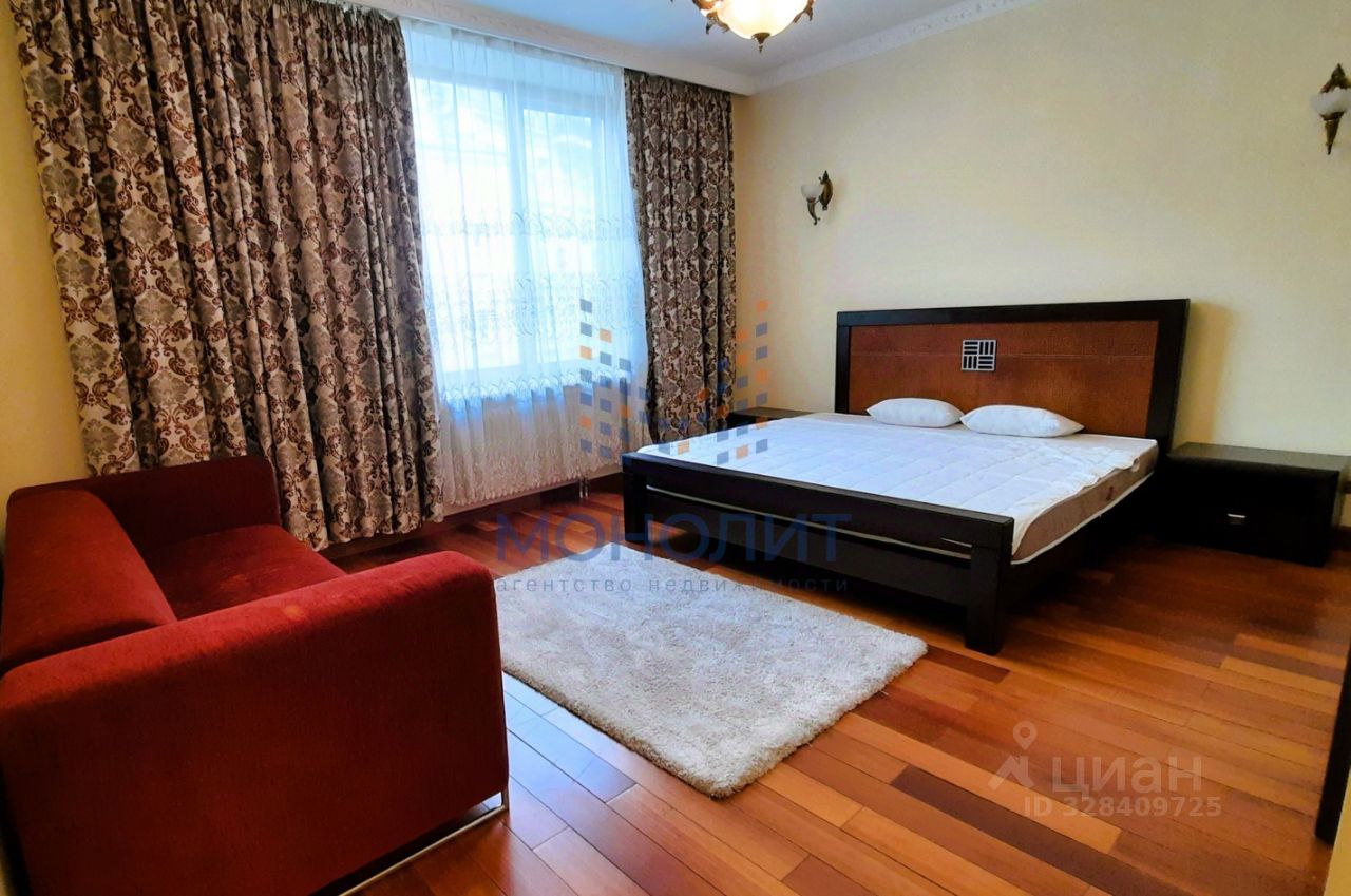 Аренда 4-комн квартиры на вторичном рынке Староконюшенный переулок, 36С2