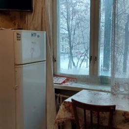 Продажа 1-комн квартиры на вторичном рынке Новоизмайловский проспект,  д. 31