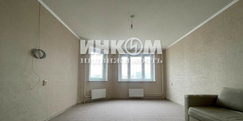 2-комн квартира ул Маршала Савицкого,  д. 12,  к. 1