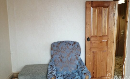 Аренда 4-комн квартиры на вторичном рынке Колпино г, Заводской пр-кт,  д. 58