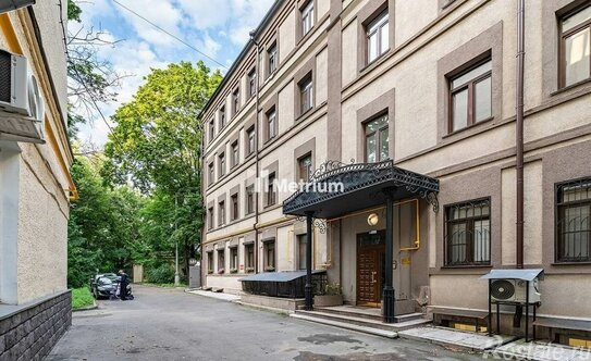 Продажа 2-комн квартиры на вторичном рынке Левшинский М. пер,  д. 10