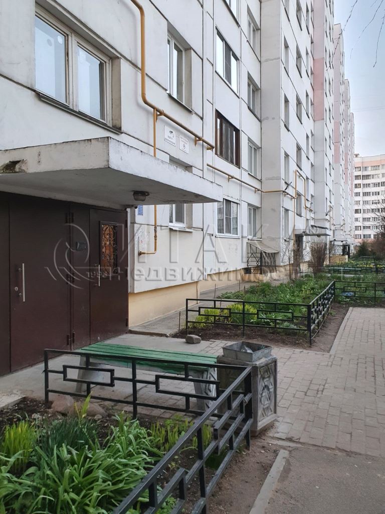 Продажа 3-комн квартиры на вторичном рынке Шушары, Пушкинская,  д. 36