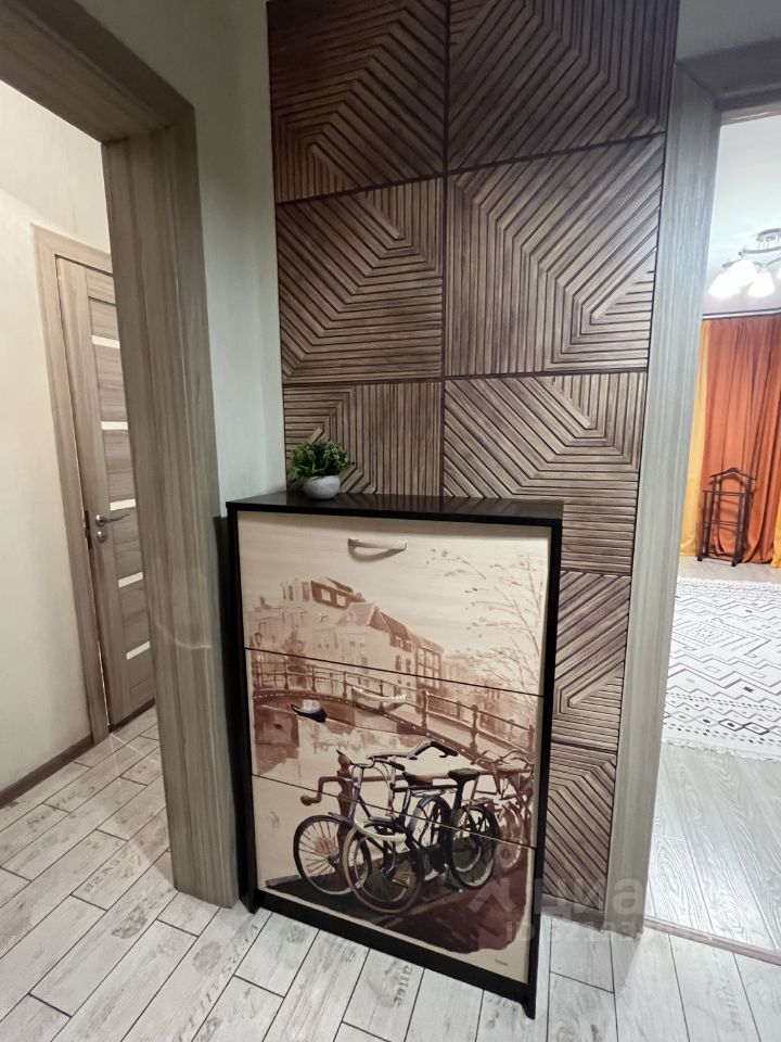 Продажа 1-комн квартиры на вторичном рынке Губернский мкр, улица Земская,  д. 13