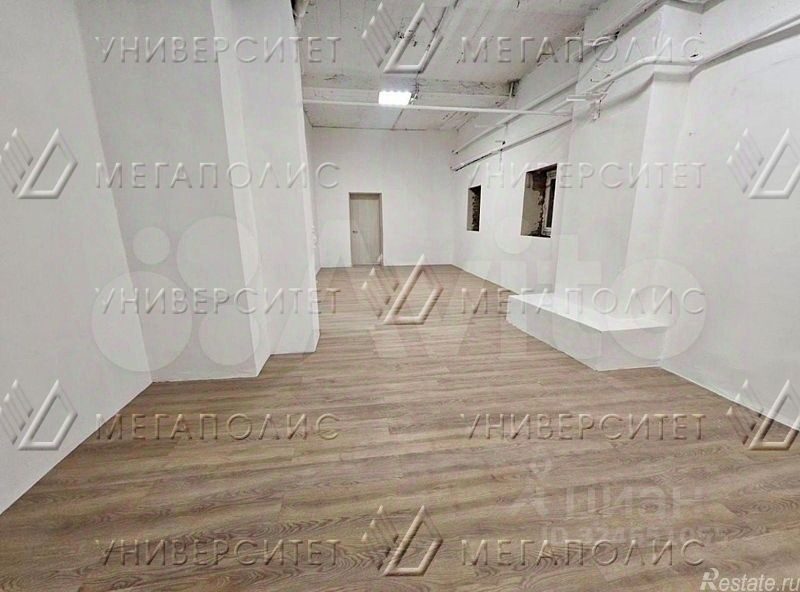 Аренда торгового помещения Большая Набережная улица,  д. 21