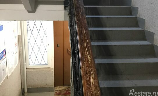 Продажа 2-комн квартиры на вторичном рынке Загребский б-р,  д. 31/5