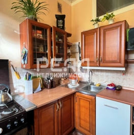 Продажа 2-комн квартиры на вторичном рынке 16-я линия,  д. 65