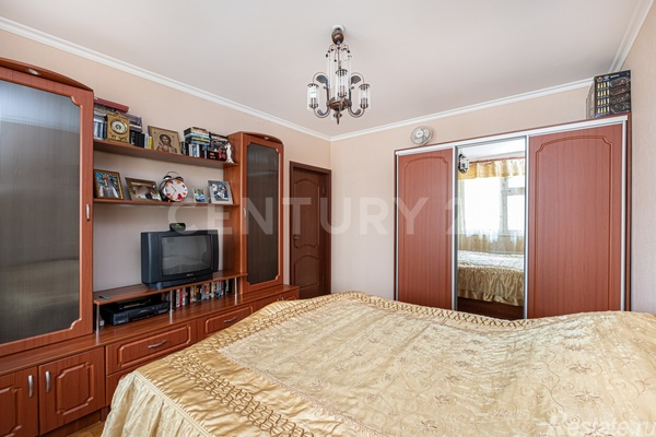 Продажа 3-комн квартиры на вторичном рынке Волынская ул,  д. 12