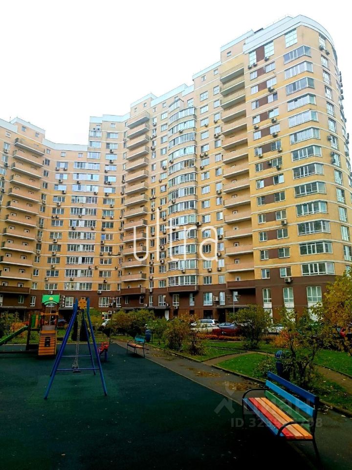 Продажа 5-комн квартиры на вторичном рынке улица Покрышкина, 8