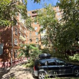 Продажа 3-комн квартиры на вторичном рынке Красноказарменная улица,  д. 17