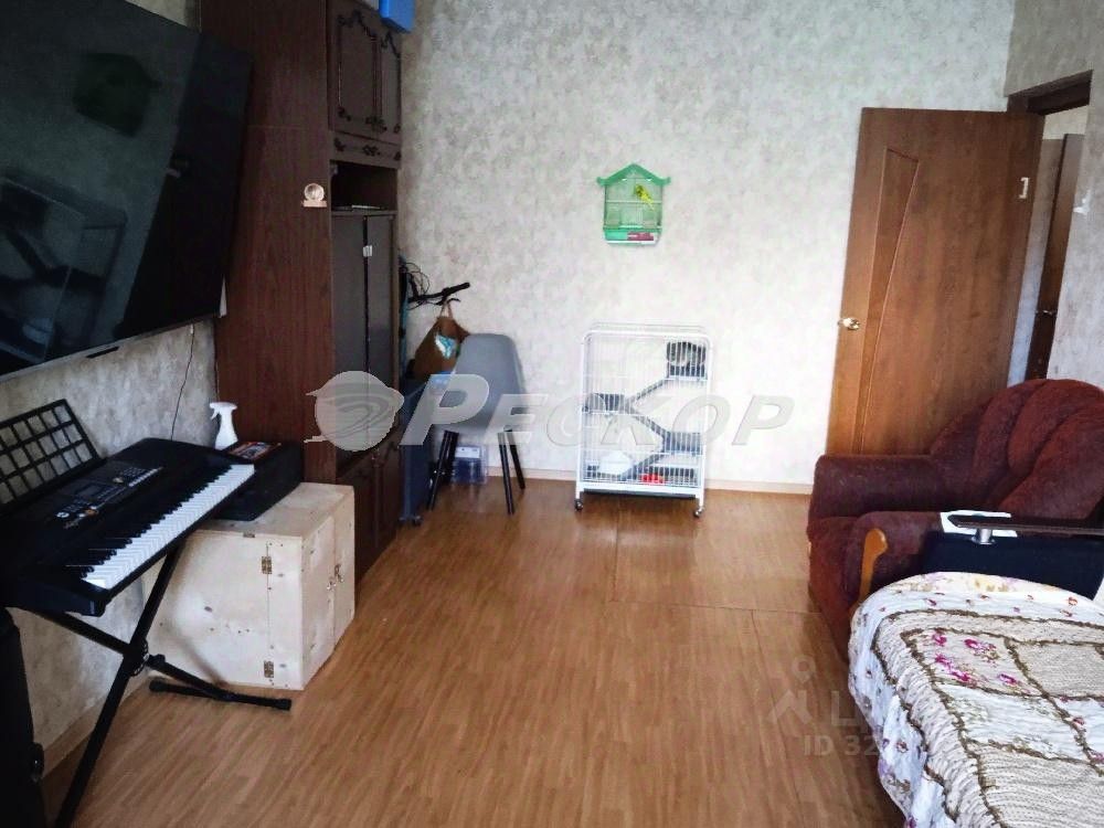 Продажа 3-комн квартиры на вторичном рынке улица Юных Ленинцев, 77К3