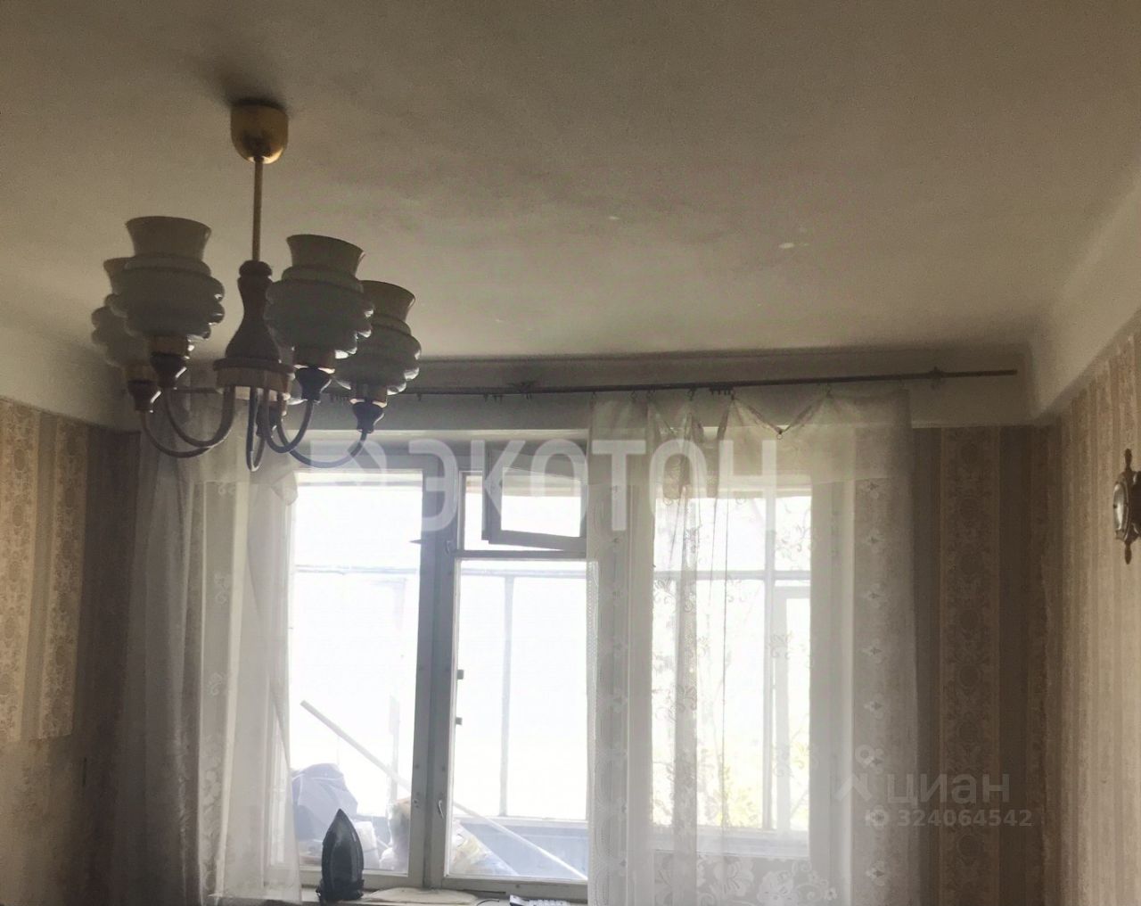 Продажа 2-комн квартиры на вторичном рынке улица Седова, 110