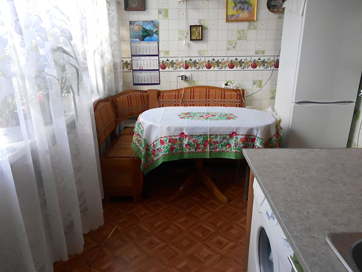 Продажа 3-комн квартиры на вторичном рынке Будапештская улица, 14К1