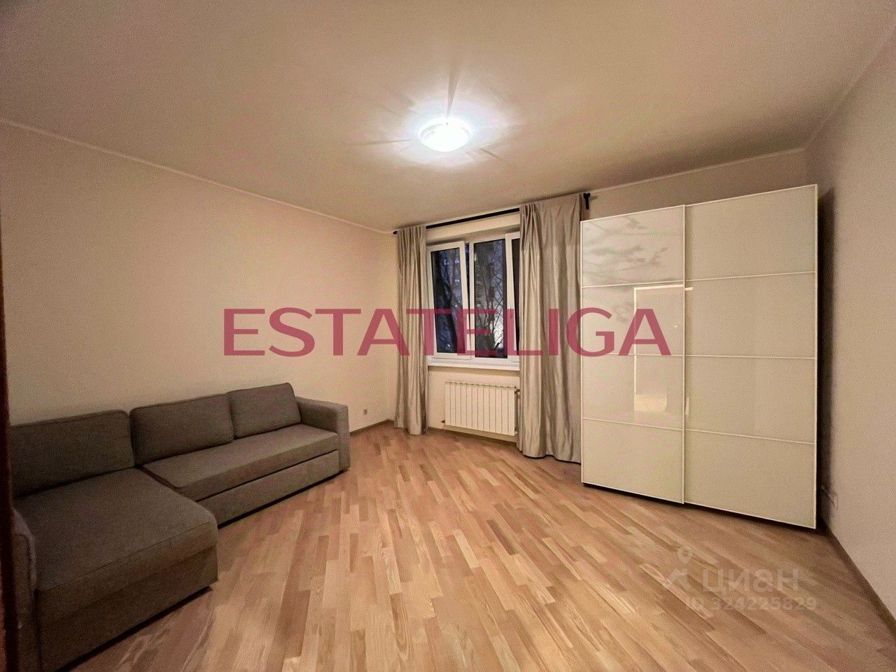 Продажа 4-комн квартиры на вторичном рынке Новинский бульвар, 10С1