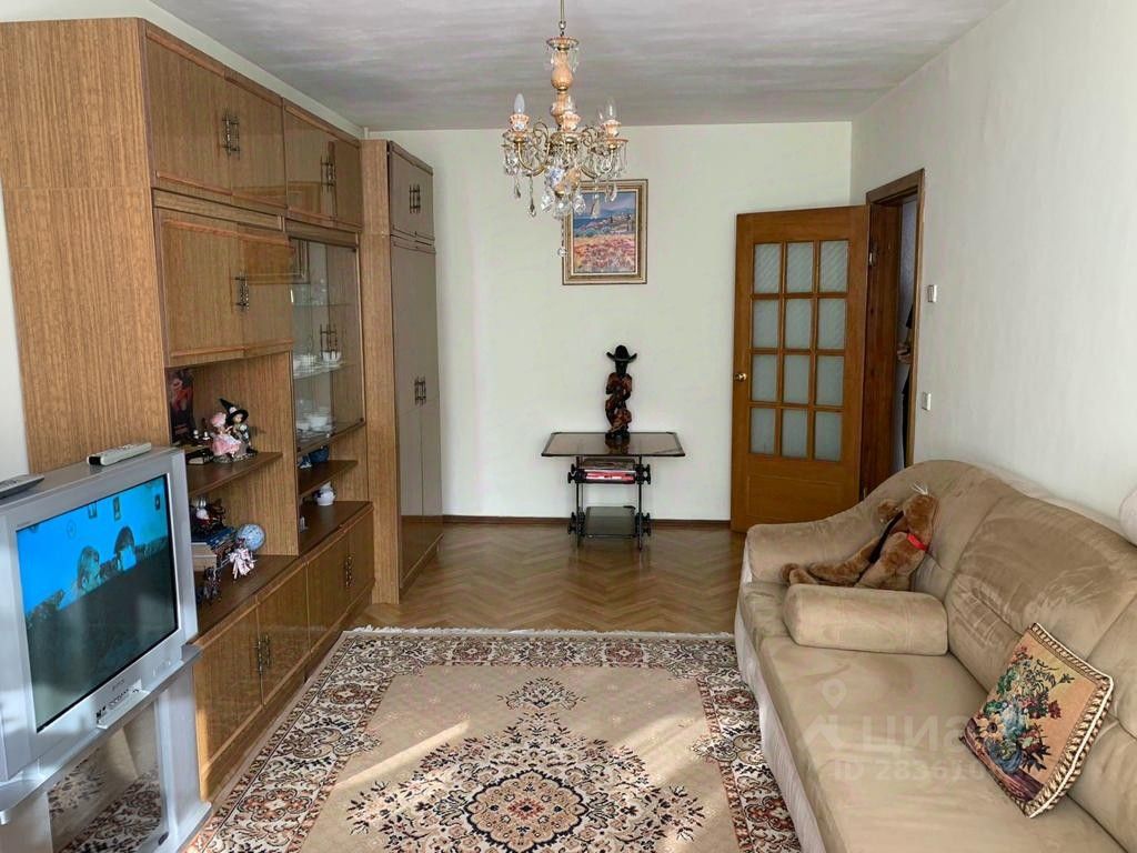 Продажа 2-комн квартиры на вторичном рынке улица Пионерстроя, 15К2