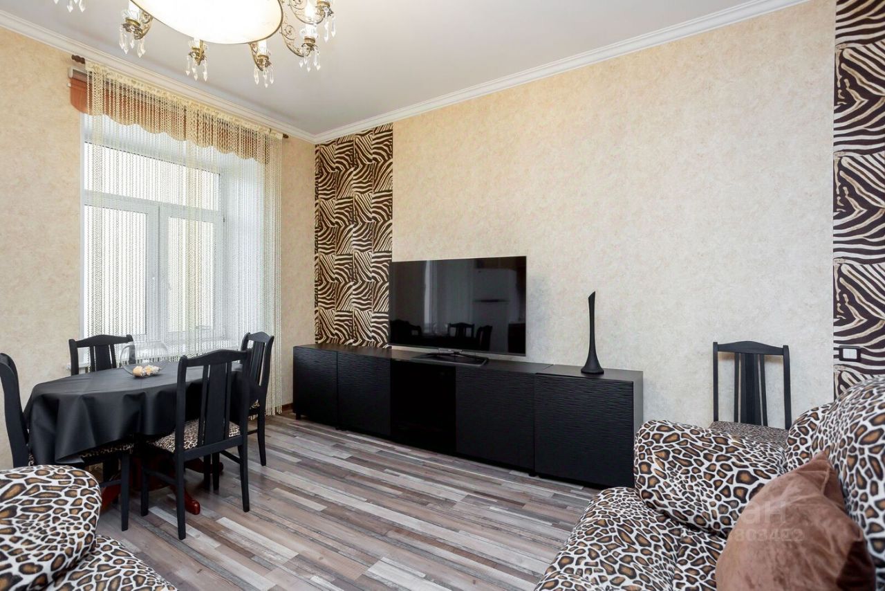 Аренда 3-комн квартиры на вторичном рынке Мастерская улица, 5