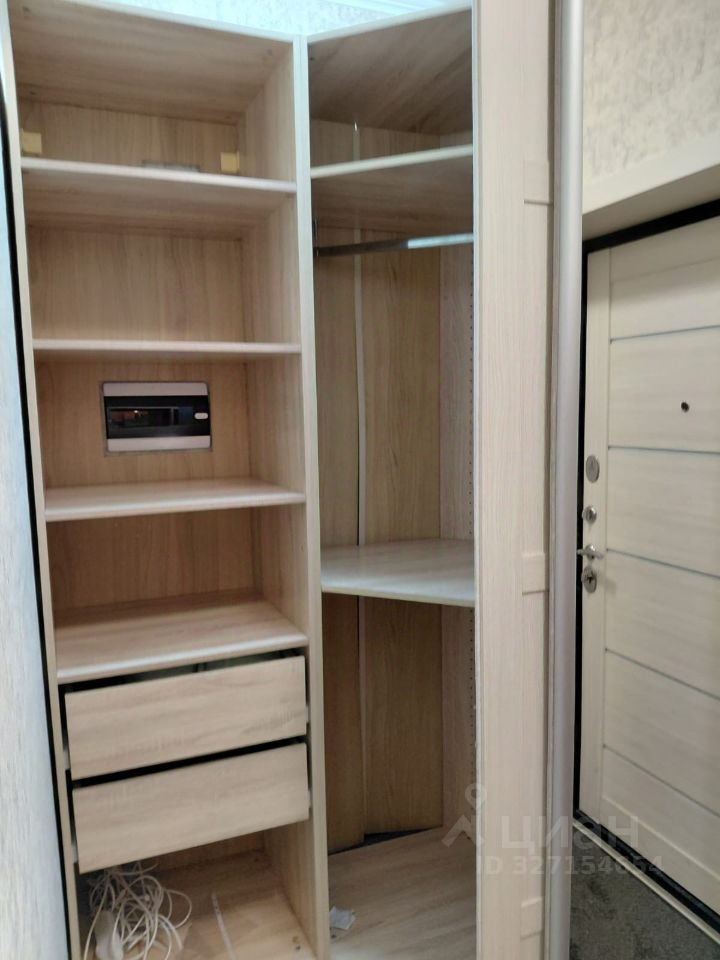 Продажа 1-комн квартиры на вторичном рынке Зеленоградский пгт, улица Зеленый Город, 3