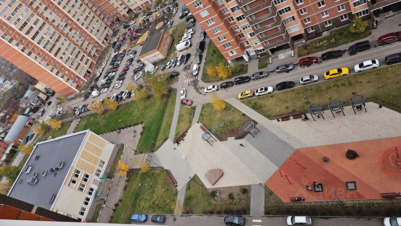 Продажа 1-комн квартиры на вторичном рынке Октябрьский пгт, улица Спортивная, 2