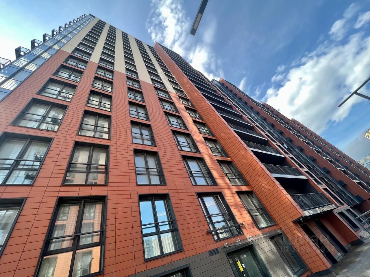 Продажа 3-комн квартиры на вторичном рынке бульвар Головнина, 3к1