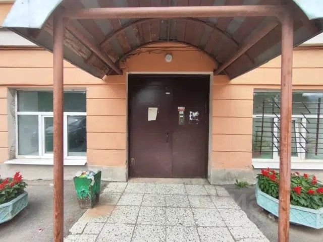 Продажа 4-комн квартиры на вторичном рынке шоссе Революции, 112