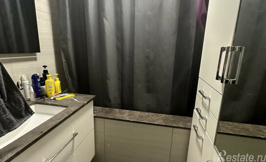 Продажа 3-комн квартиры на вторичном рынке Тельмана, ул Онежская,  д. 1