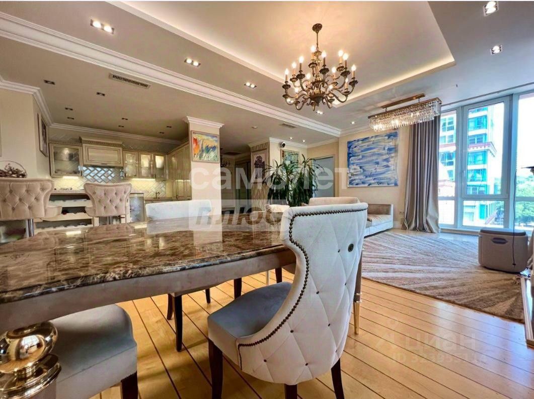 Продажа 3-комн квартиры на вторичном рынке Авиационная улица, 79