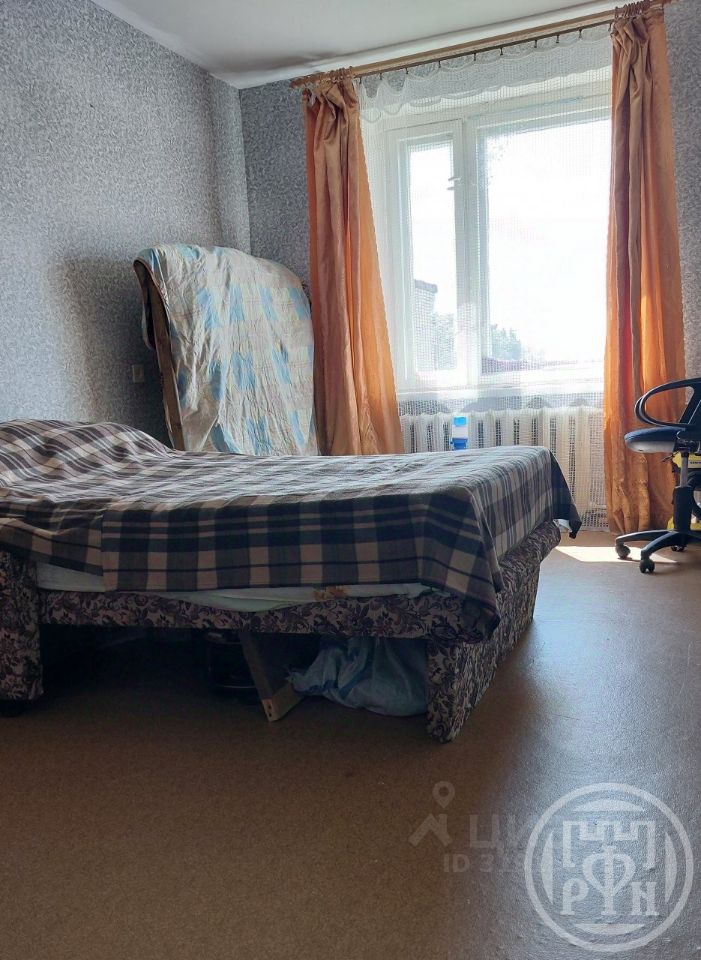 Продажа 2-комн квартиры на вторичном рынке пос. Первомайское, улица Ленина, 38