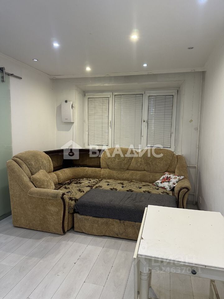 Продажа 3-комн квартиры на вторичном рынке Лобня, улица Дружбы, 8/12