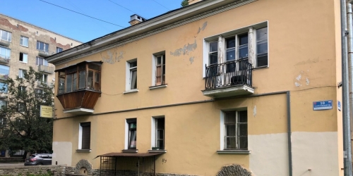 3-комн квартира Скобелевский пр.,  д. 10