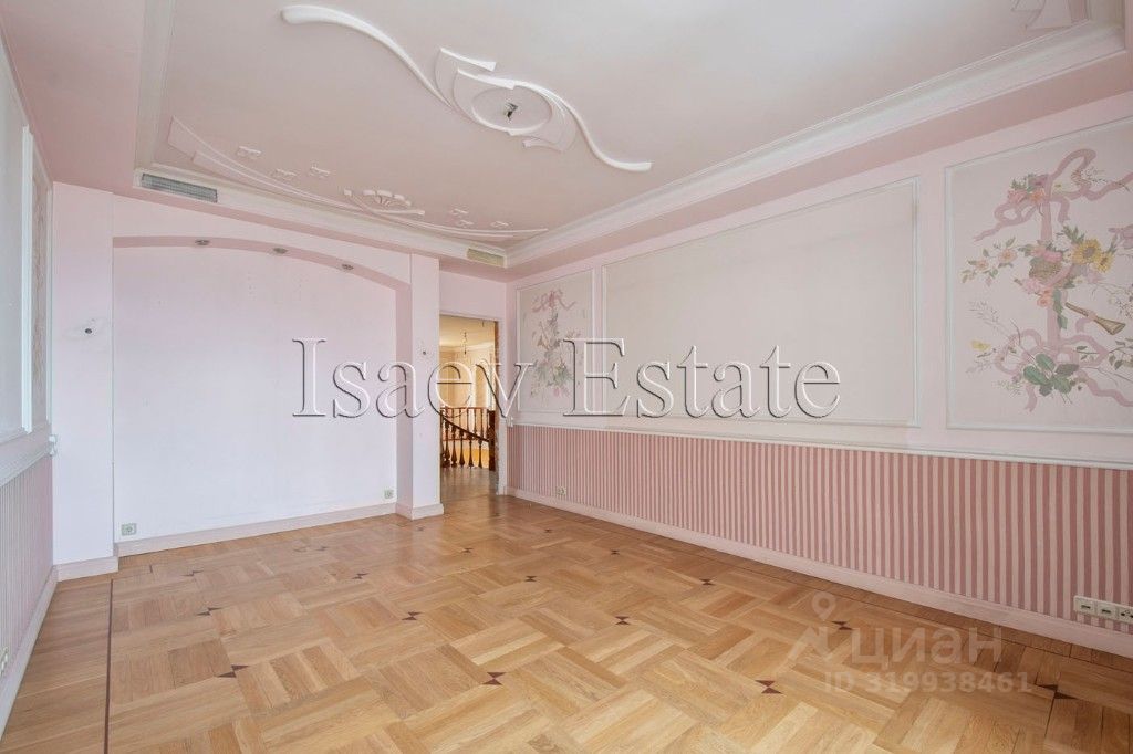 Продажа 5-комн квартиры на вторичном рынке Нижняя Первомайская улица, 64