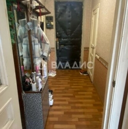 Продажа 1-комн квартиры на вторичном рынке ул Амундсена,  д. 3,  к. 1