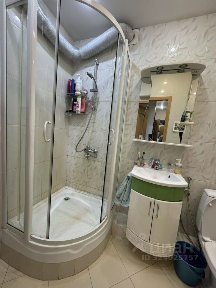 Продажа 2-комн квартиры на вторичном рынке Скобелевский проспект, 5