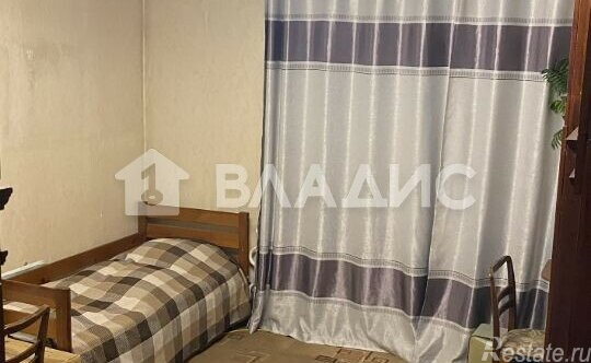 Продажа 3-комн квартиры на вторичном рынке ул Генерала Тюленева,  д. 13