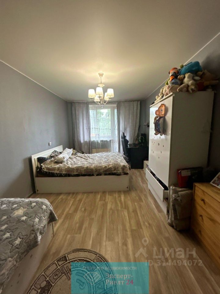 Продажа 1-комн квартиры на вторичном рынке пос. Рыбное, 15