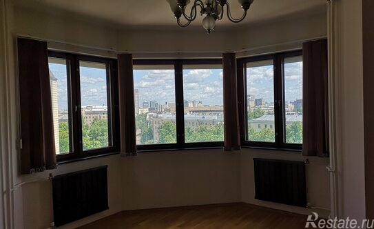 Аренда 3-комн квартиры на вторичном рынке улица Стасовой,  д. 4