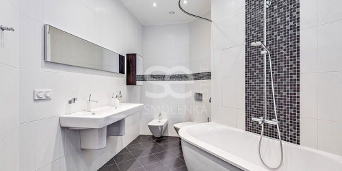 2-комн квартира Барыковский пер, 6