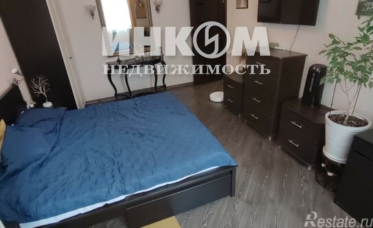 Продажа 3-комн квартиры на вторичном рынке улица Годовикова,  д. 5