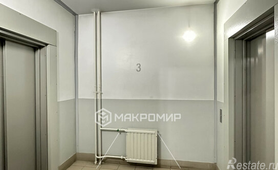 Продажа 2-комн квартиры на вторичном рынке Славы пр-кт,  д. 52,  к. 1