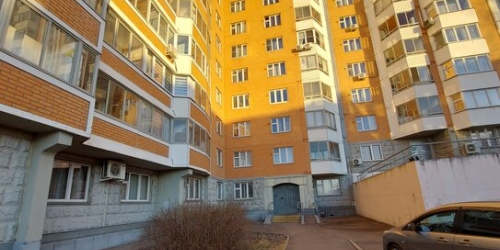 3-комн квартира Плотинная улица,  д. 1 к1