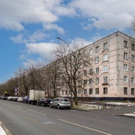Продажа 4-комн квартиры на вторичном рынке улица Танкиста Хрустицкого,  д. 19