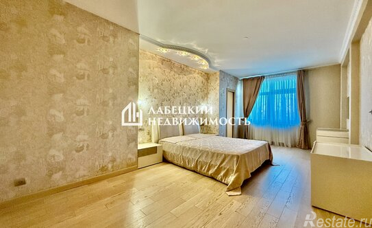 Продажа 4-комн квартиры на вторичном рынке Дибуновская улица