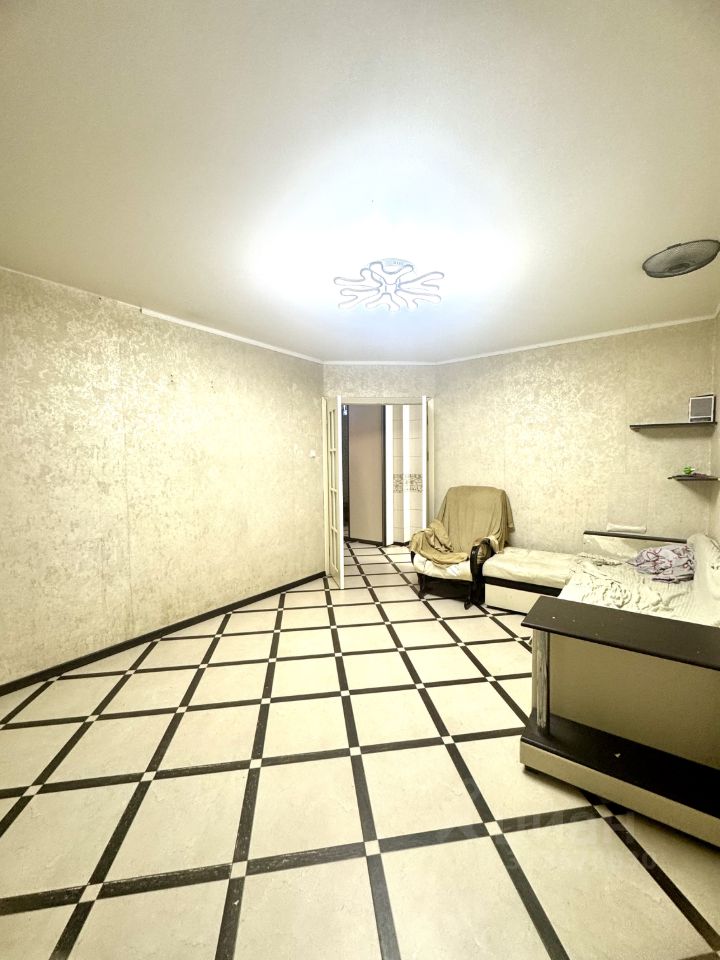 Продажа 3-комн квартиры на вторичном рынке Монино пгт, улица Алксниса, 42