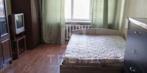 4-комн квартира улица Подвойского,  д. 48
