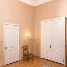 Продажа 5-комн квартиры на вторичном рынке Английский проспект,  д. 26