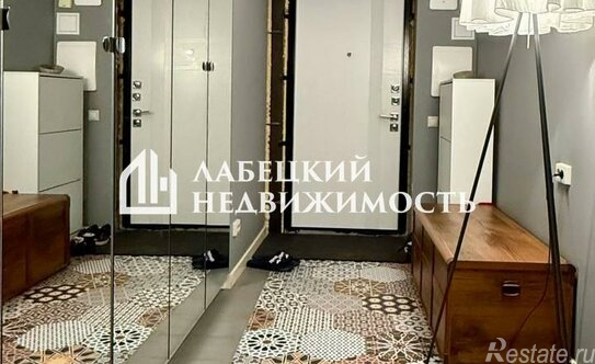 Продажа 3-комн квартиры на вторичном рынке бульвар Академика Ландау,  д. 1