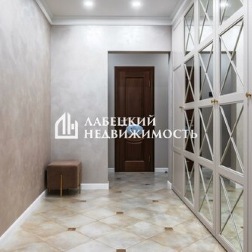 3-комн квартира Юрия Гагарина пр-кт,  д. 77