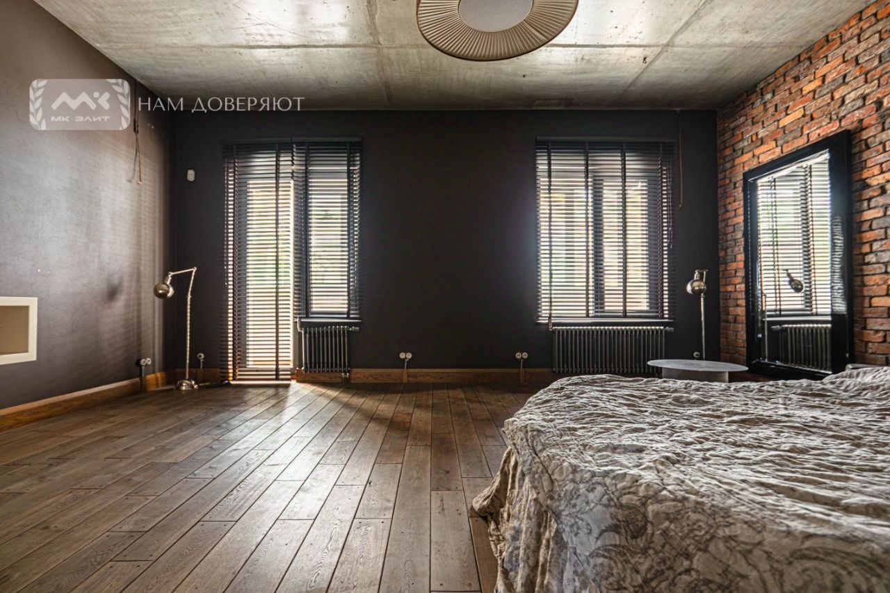 Продажа 3-комн квартиры на вторичном рынке улица Блохина, 13