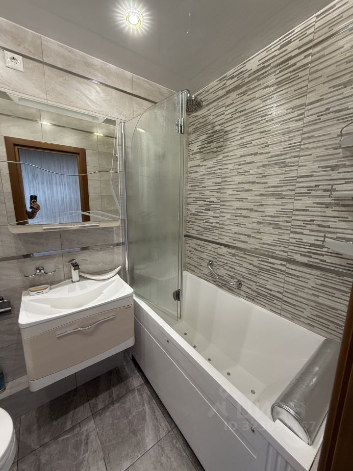 Продажа 3-комн квартиры на вторичном рынке Жуковский, улица Набережная Циолковского, 20