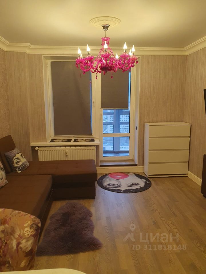 Продажа студии Екатерининский проспект, 2